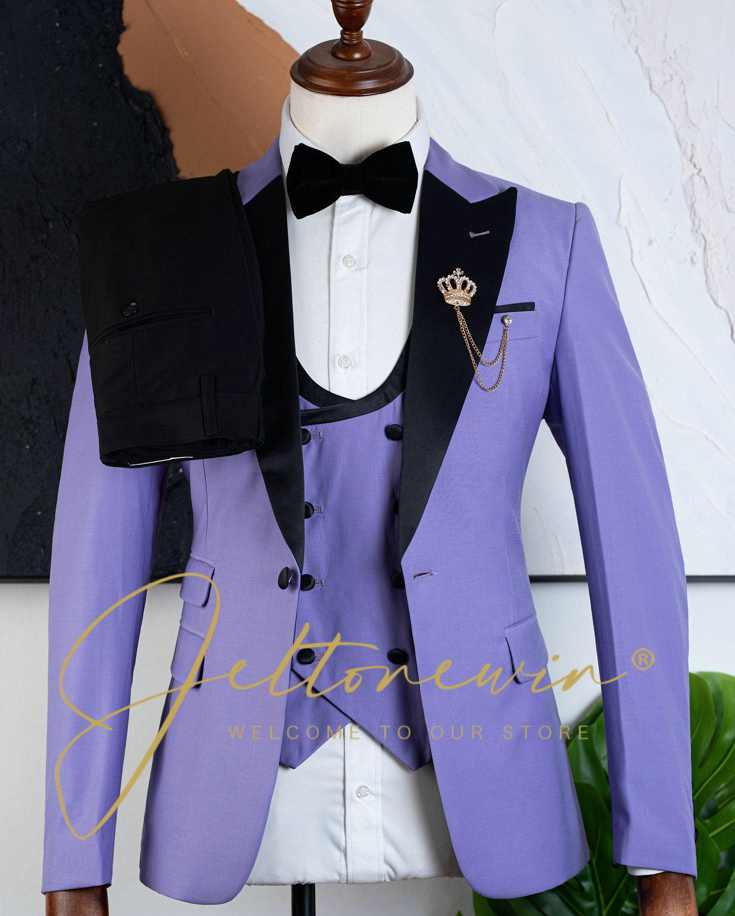 Men's Purple Three Piece Tuxed - Men'S Formal Evening Wear recensione e prezzo