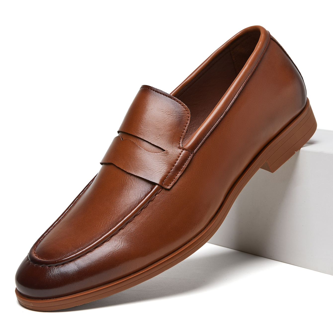 Men's Leather Loafers Slip-On  - Men Formal Party Wear Dress recensione e prezzo