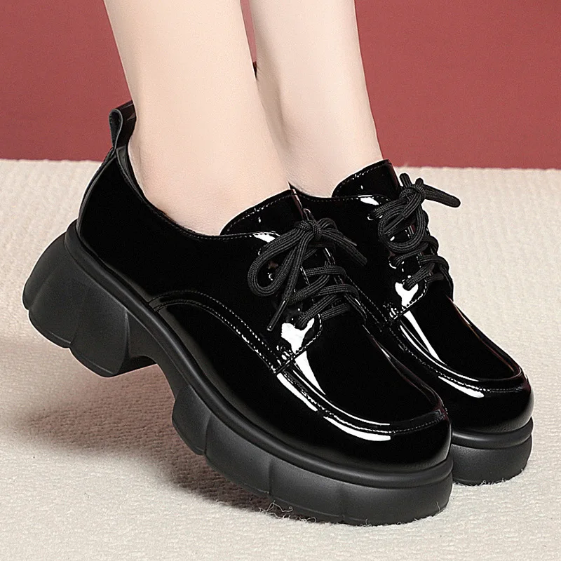 5cm Vintage British Thick Bott - Patent Leather Oxford recensione e prezzo