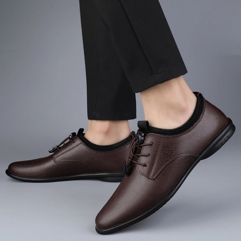 XIHAHA Men's Leather Shoes Bre - Men'S Formal Office Wear Shoes recensione e prezzo
