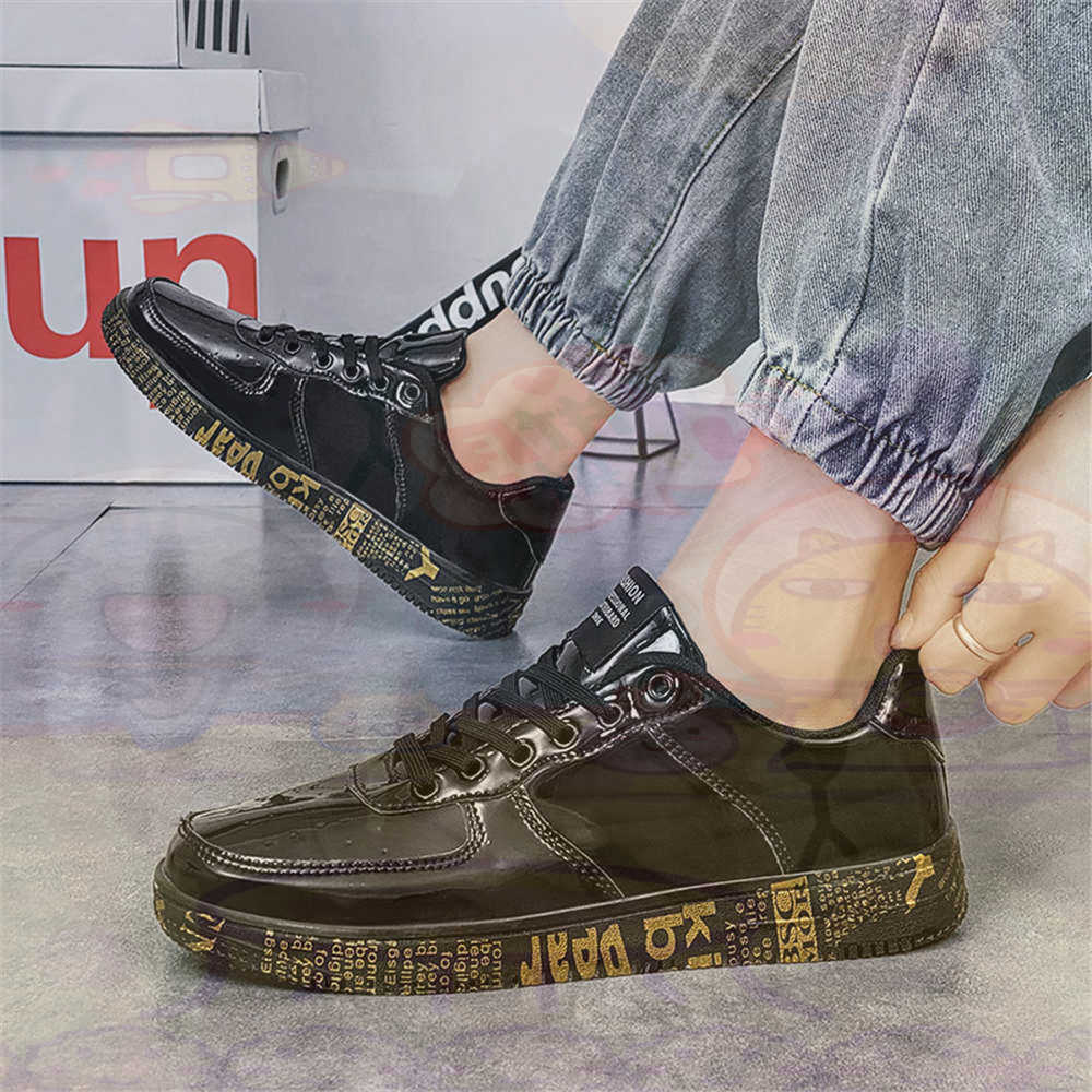 Round Foot Size 45 Sneakers Wh - Men'S Formal Wear For Marriage recensione e prezzo